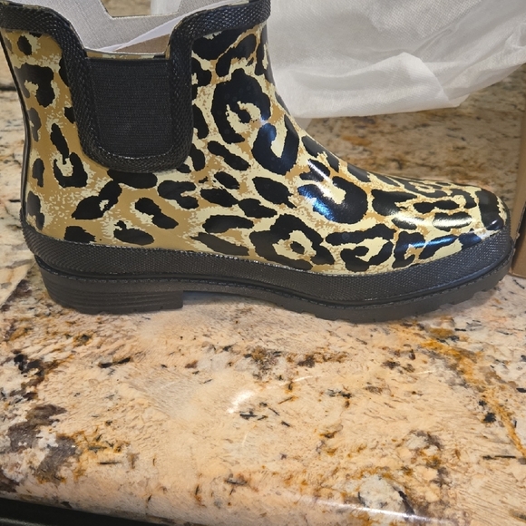 Leopard Print Womens Rain Boots - Picture 1 of 5